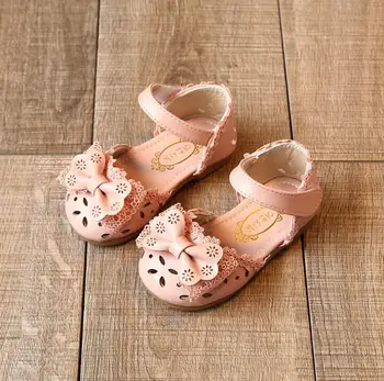 2019 primăvara și vara noi de 1-3 ani fetita Baotou jumătate sandale arc printesa student pantofi pantofi de copil
